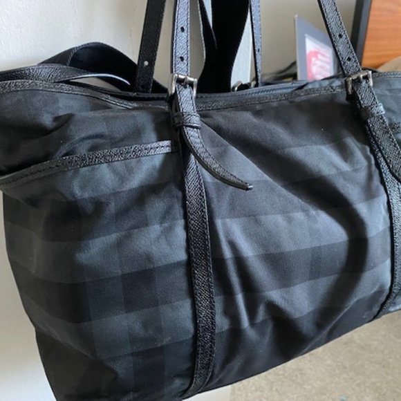 Authentic Burberry Diaper Bag (Quiet Luxury!!) - Picture 1 of 8